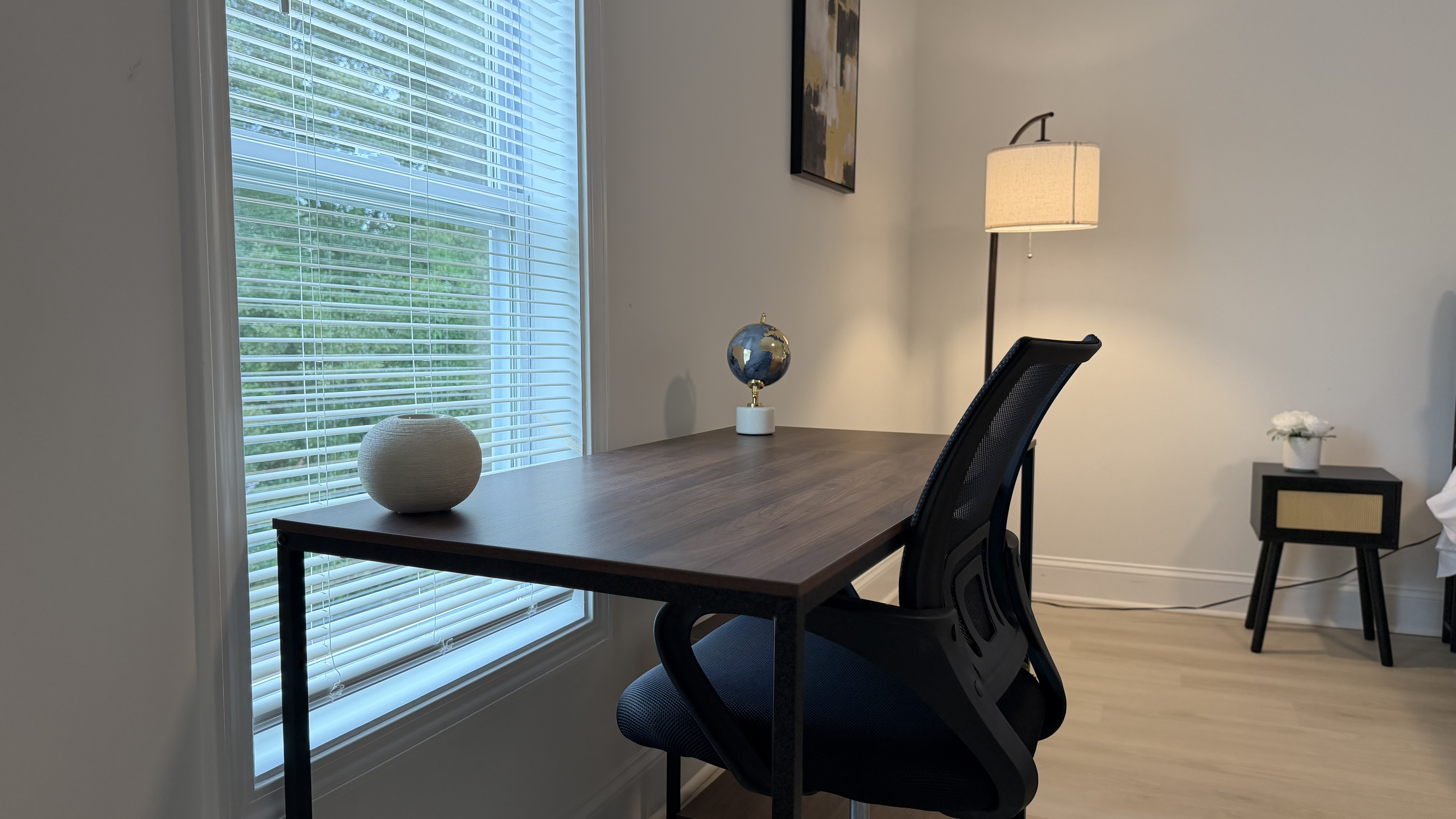 Covington Private Room w/ Shared Bath (D)